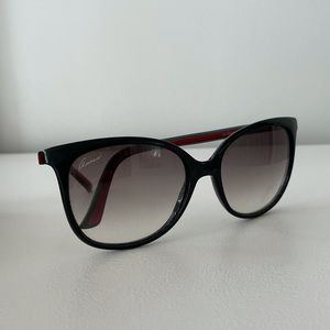 Gucci gradient black sunglasses.